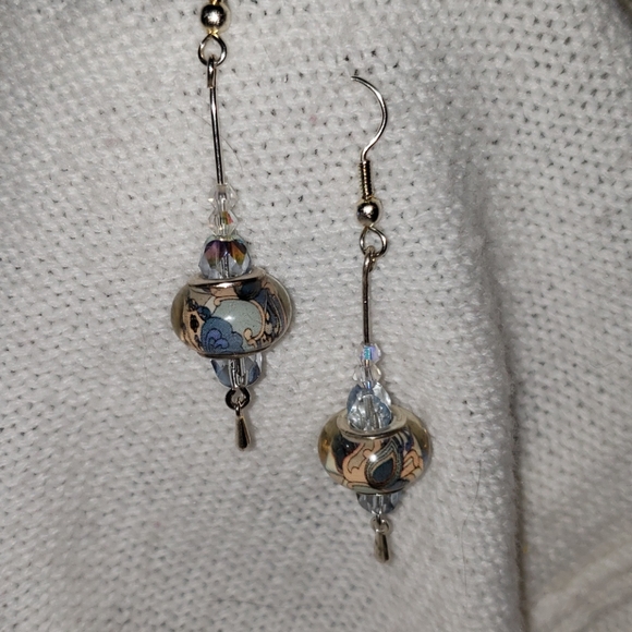Earrings - Picture 4 of 4